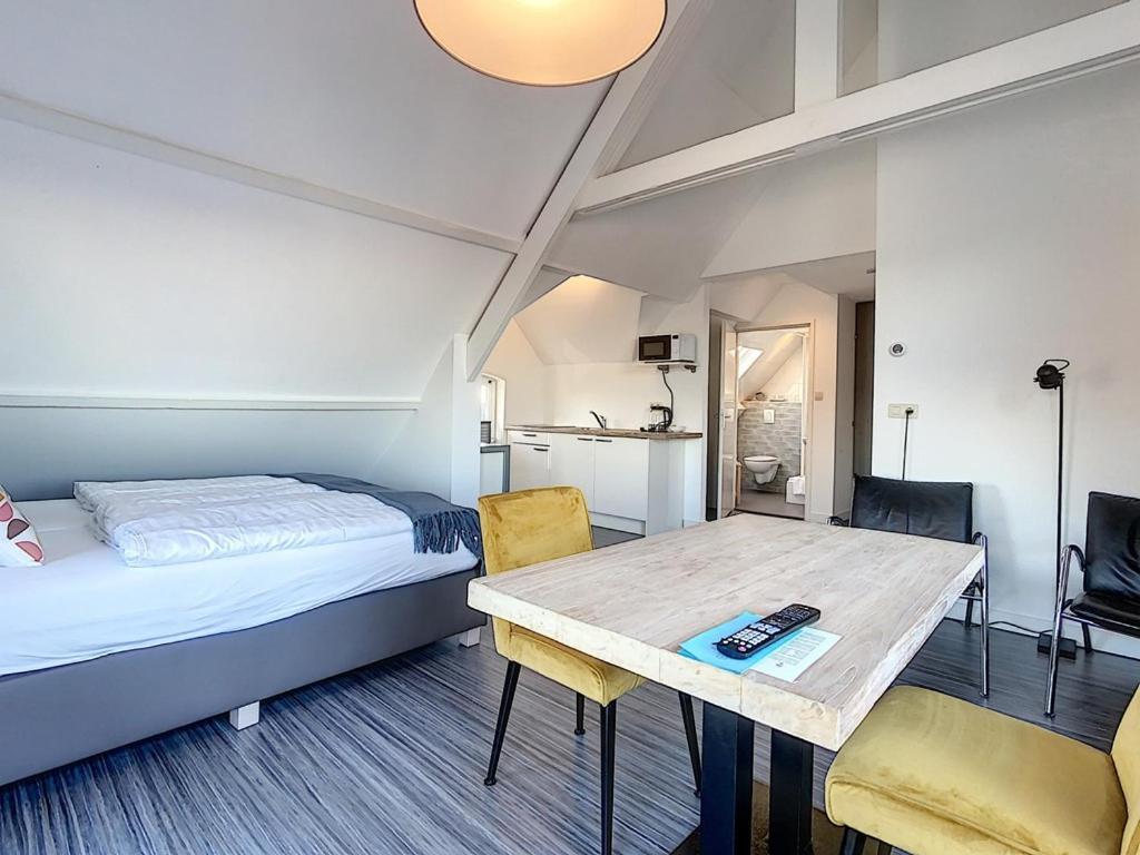 The Town Hotel Studios Appartments Zuidzande ภายนอก รูปภาพ