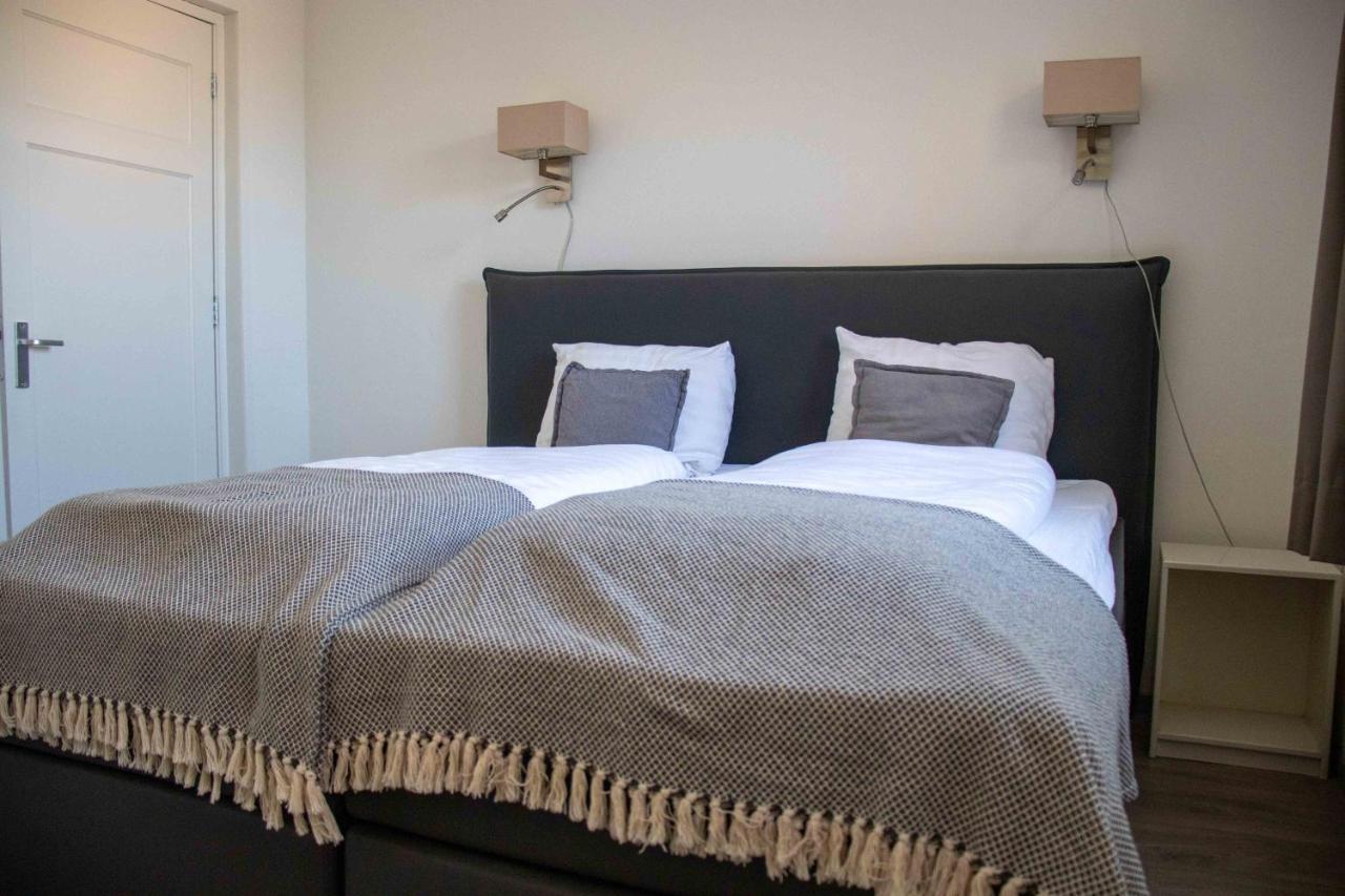 The Town Hotel Studios Appartments Zuidzande ภายนอก รูปภาพ