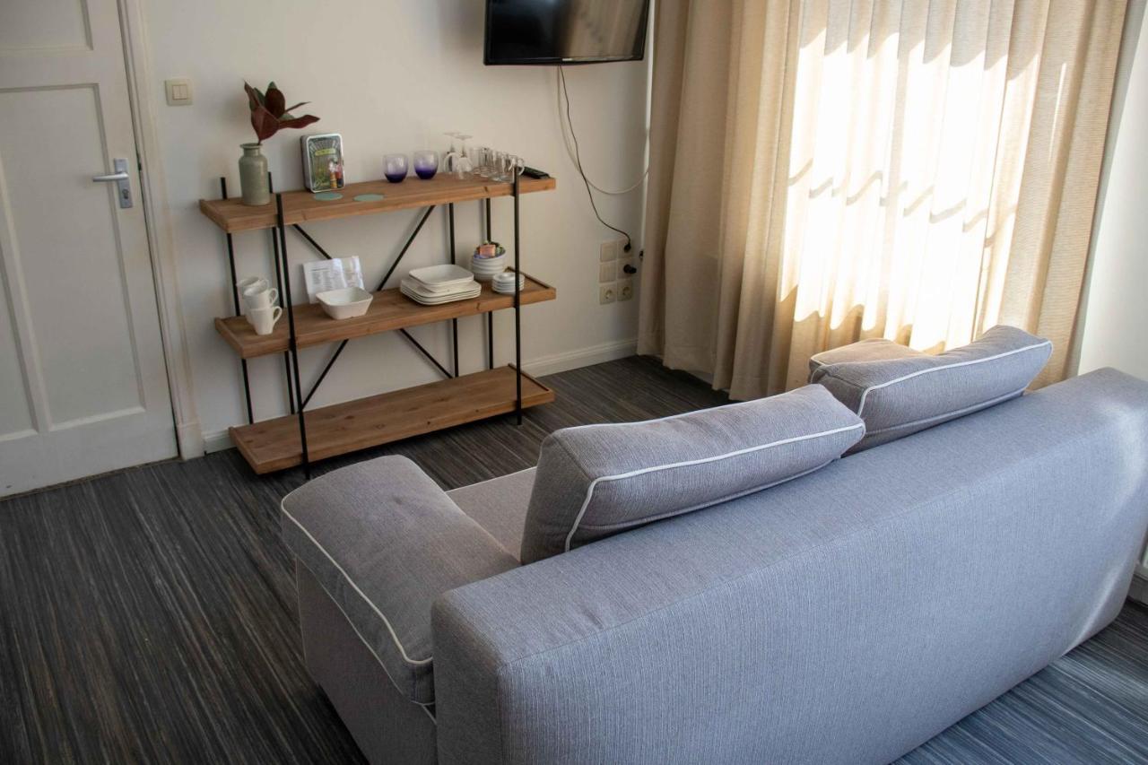 The Town Hotel Studios Appartments Zuidzande ภายนอก รูปภาพ